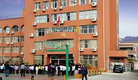 廈門康橋外國語<a href=http://m.linexfiretrucks.com/xiaoxue/ target=_blank class=infotextkey>小學(xué)</a>怎么樣？廈門康橋外國語小學(xué)<a href=http://m.linexfiretrucks.com/chuzhong/ target=_blank class=infotextkey>初中</a>派位哪些學(xué)校？